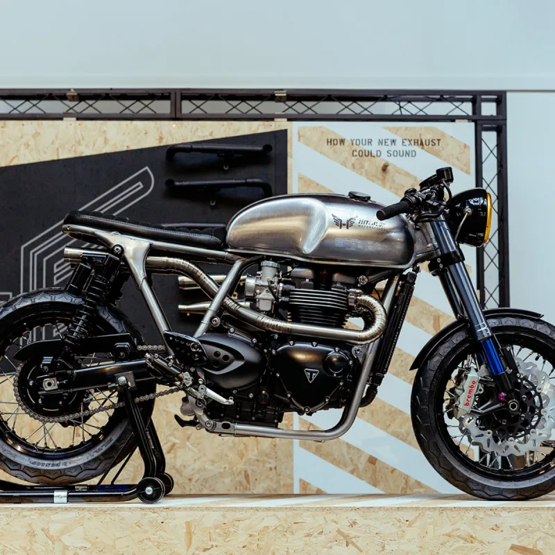 Custom Triumph Thruxton with coated exhaust system