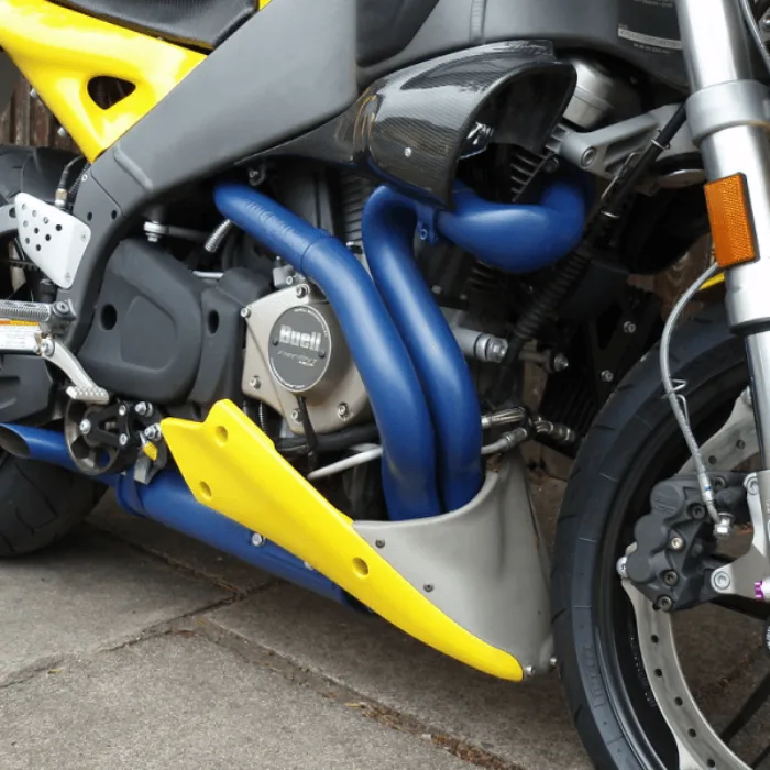Buell motorcycle with blue ceramic coated exhaust headers